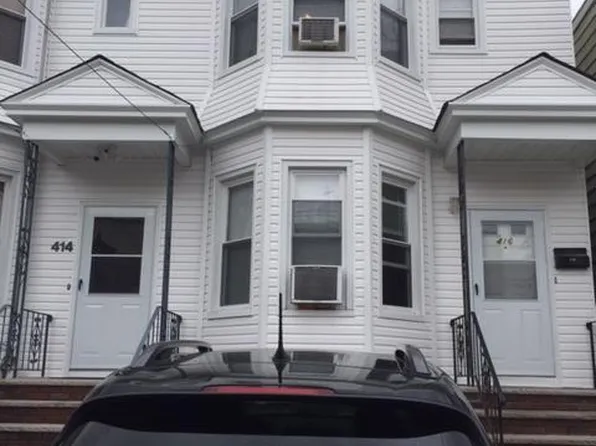 416 7th St, Harrison, NJ 07029