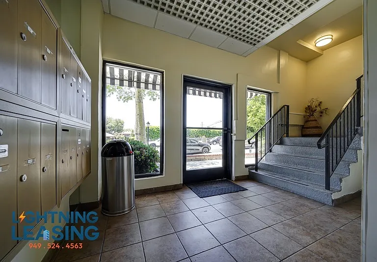 10250 Commerce Ave #216 — Photo 14