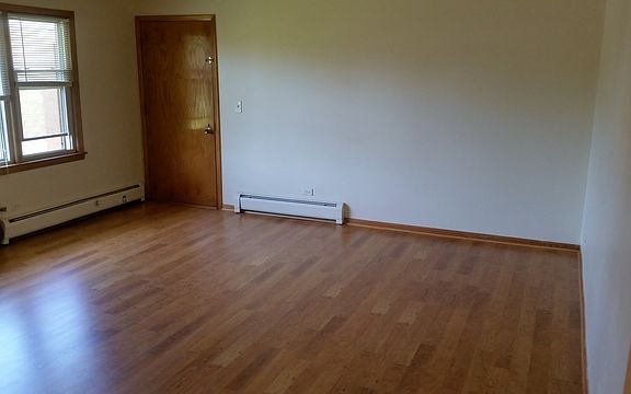 5th image of 445 W Miner St APT 6