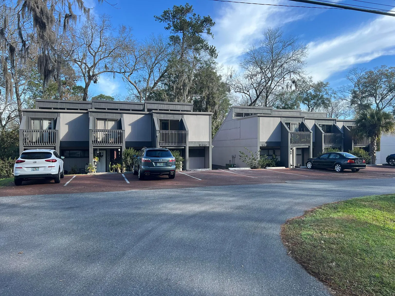 2 bed, 1.5 bath, 1200 sqft, $1,450 — Photo 1