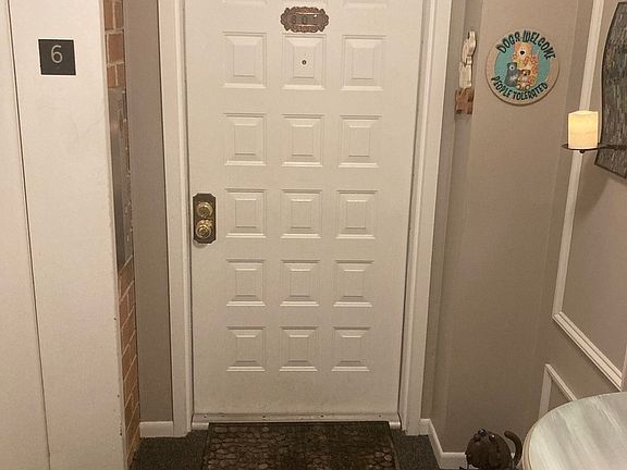 2nd image of 6020 Lake Bluff Dr Unit 601