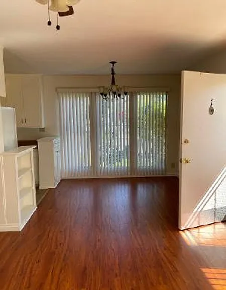 1607 N Harvard Blvd #1 — Photo 6