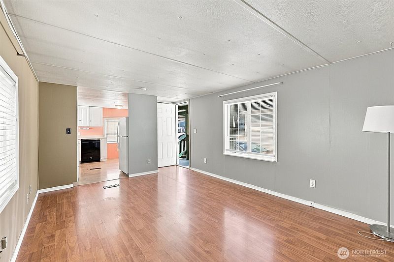 2nd image of 2424 S 260th Street