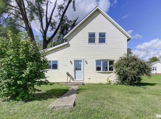2022 McKinley St, Clinton, IA 52732