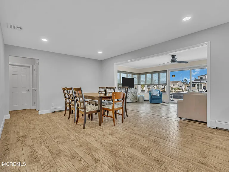 20 Venetian Ct — Photo 10