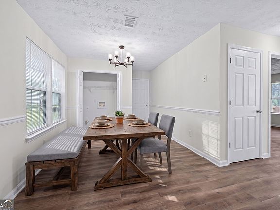 5th image of 1424 Steam Engine Way NE