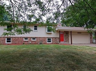 10485 Crocus St NW, Coon Rapids, MN 55433