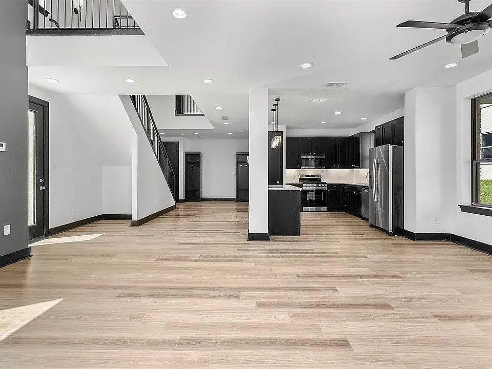 1212 Centennial Trl