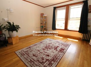 2 Holman St, Boston, MA 02134