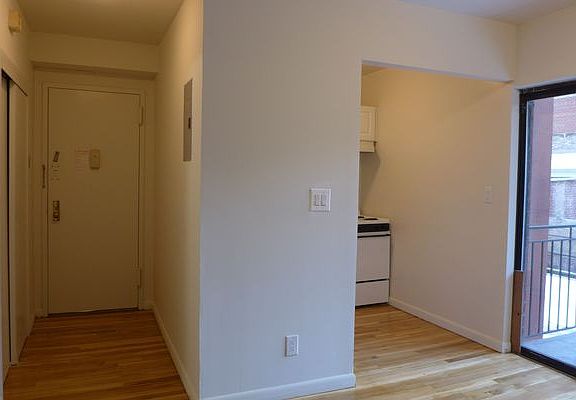 2nd image of 245 E 84th St APT 3A