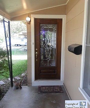 5th image of 491 W Nacogdoches St