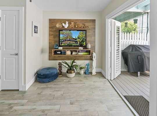 4th image of 514 Porter Ln