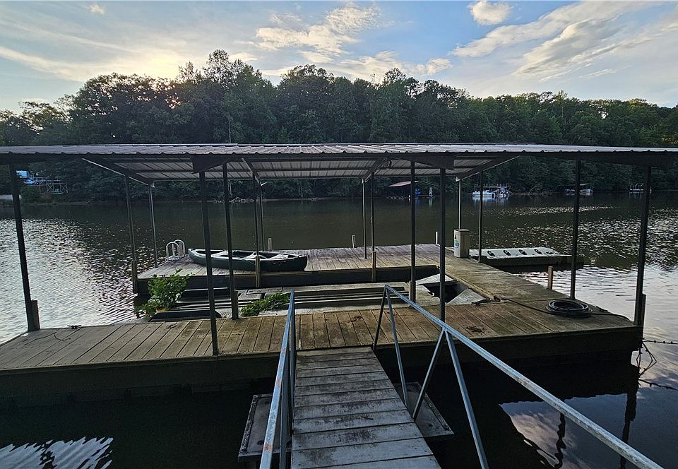 1st image of 147 W Waters Edge Ln