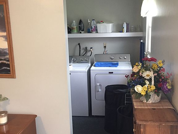 5th image of 43 Stacy Dr