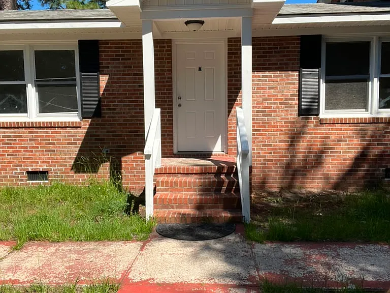 610 37th Ave N #A — Photo 2