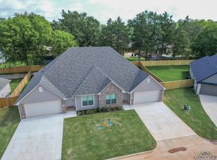 1416 Page Valley Cir, Longview, TX 75601