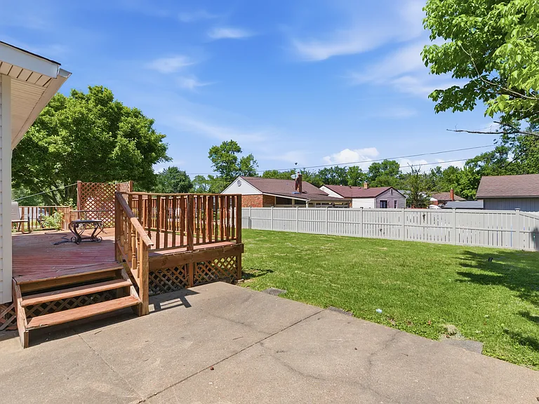 1330 S New Florissant Rd — Photo 22