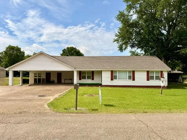 607 Academy St, Okolona, MS 38860