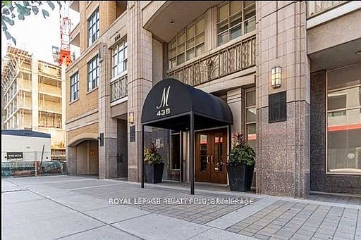4th image of 438 Richmond St W #615