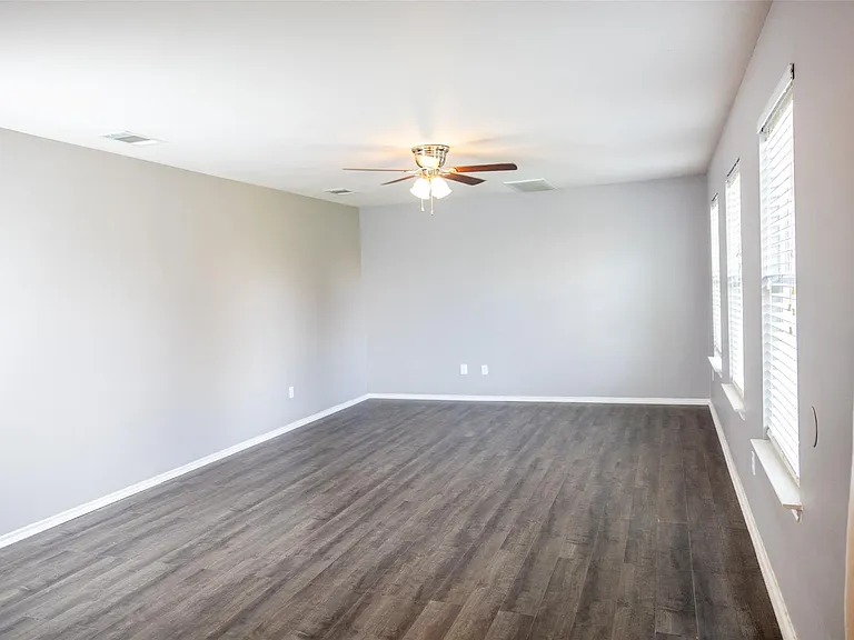 3931 Bonnie Ln — Photo 7