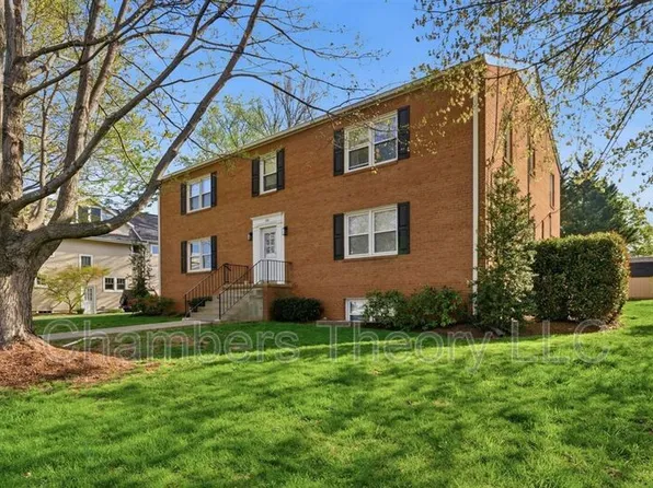 130 S 29th St APT 2, Purcellville, VA 20132