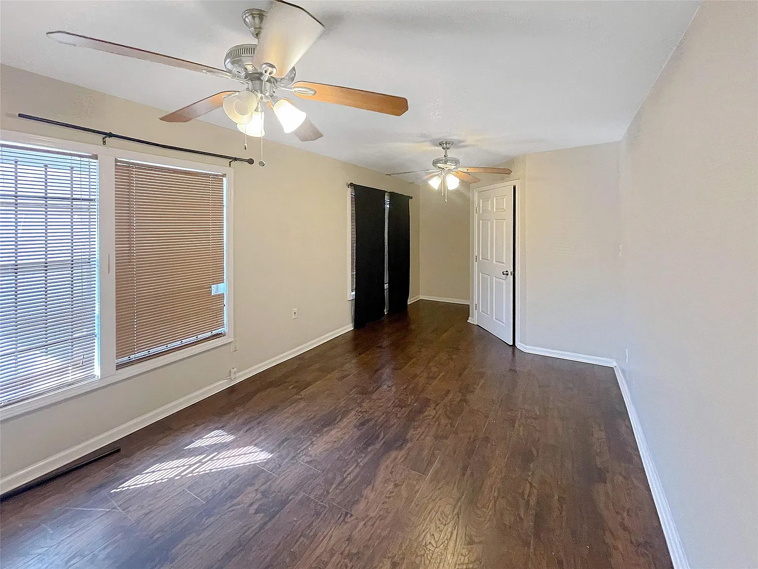3 bed, 2.0 bath, 1232 sqft, $1,800 — Photo 4
