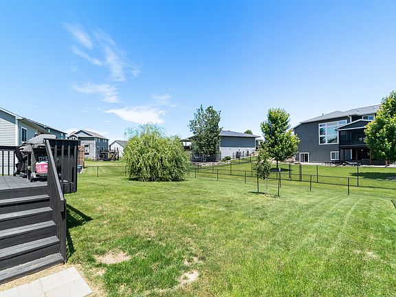 4th image of 1624 Lyndale Dr