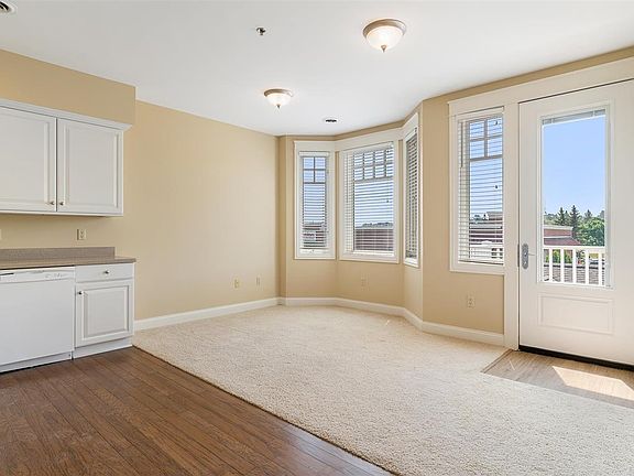 5th image of 725 Harbor Watch Dr Unit 307-21