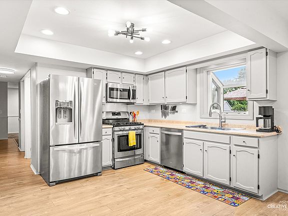 5th image of 2265 Woodland Cir