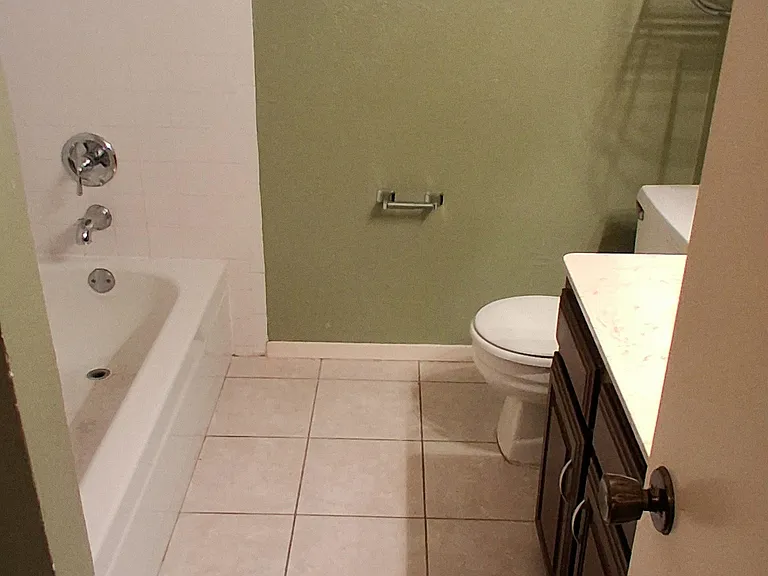 5200 Martel Ave #1-11J — Photo 20