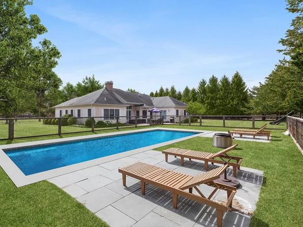 22 Ranch Ct, Sagaponack, NY 11962