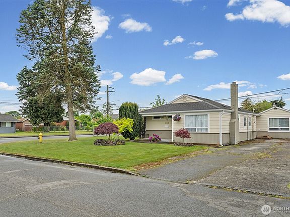 2nd image of 8528 33rd Avenue S
