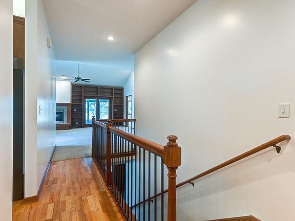 5th image of 835A Fairdale Rd APT A