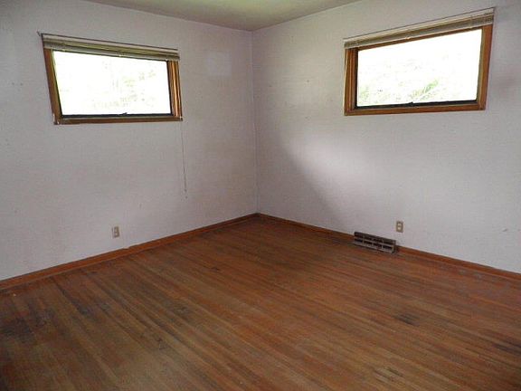 2nd image of 2436 County Road 15