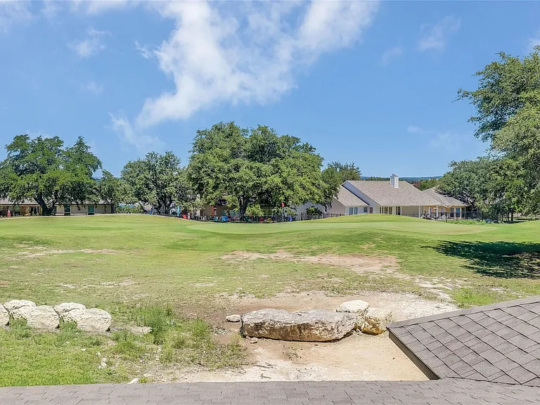 18814 Nicklaus Dr — Photo 23