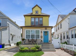 206 E Mineola Ave, Valley Stream, NY 11580