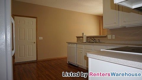 3rd image of 8058 Stratford Cir S