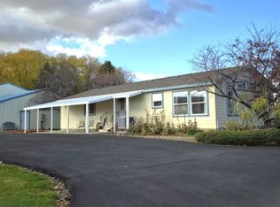 2490 Thompson Rd, Cowiche, WA 98923