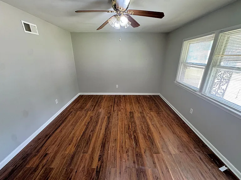 4591 Lawrence Rd — Photo 3