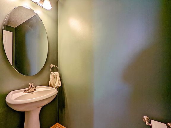 5th image of 1909 Bluestem Ln