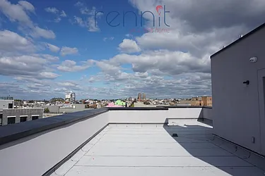 Rented by Rennit Inc.