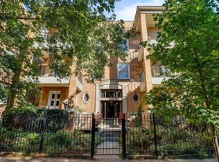 938 W Belle Plaine Ave #3E, Chicago, IL 60613