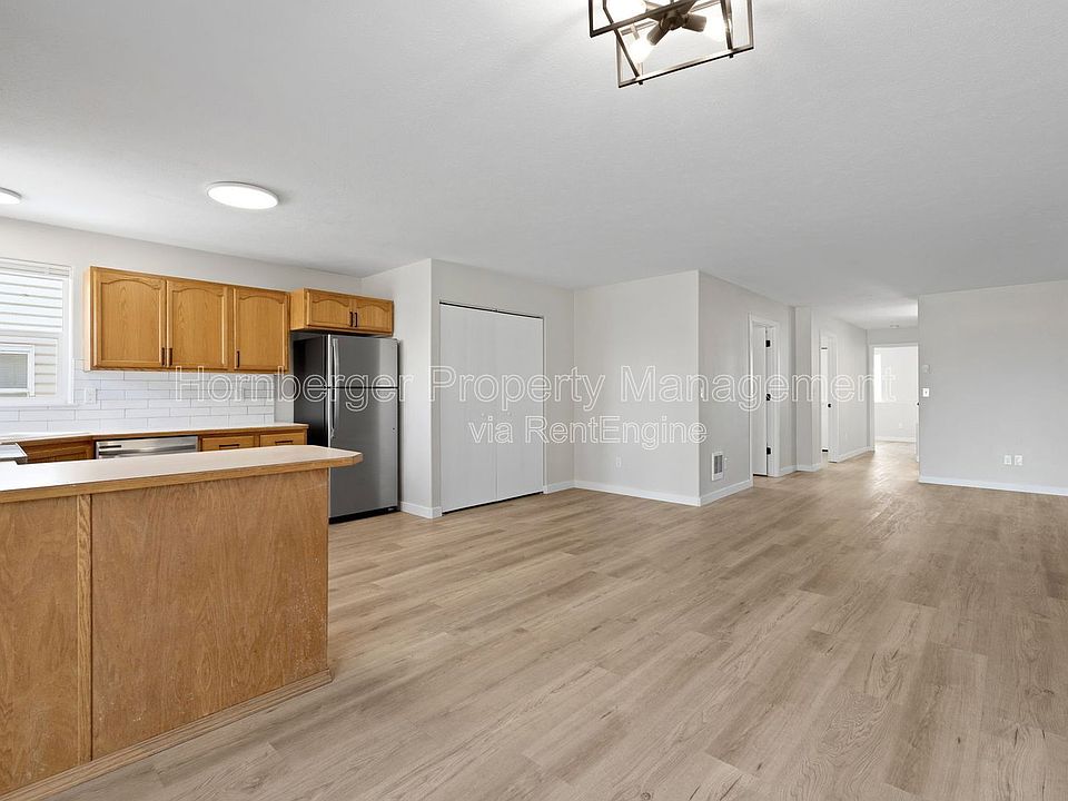 1st image of 1605 E Hartson Ave APT 2