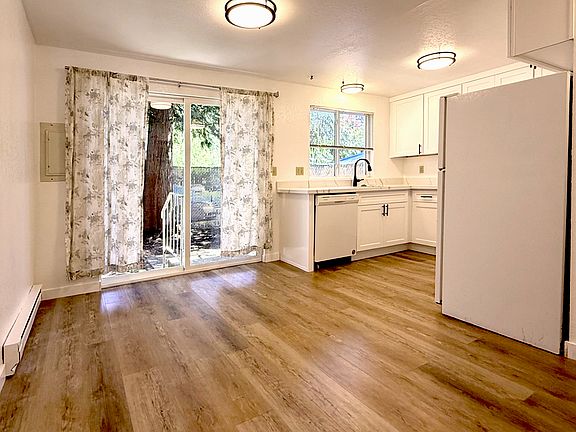 5th image of 5703 202nd St SW APT 2