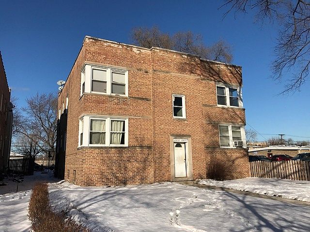 2nd image of 2502 W Touhy Ave #1W