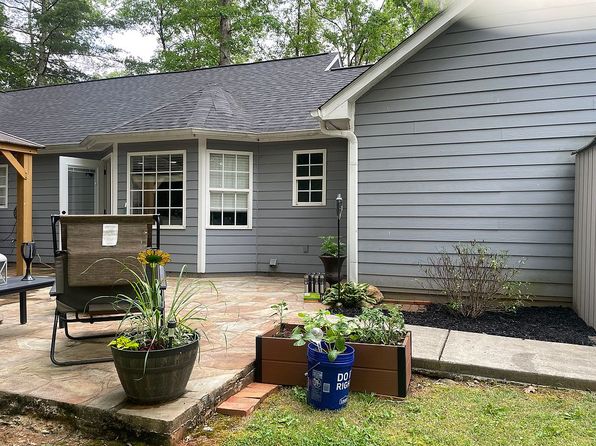 111 Seneca Way