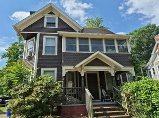 28 Wellesley St, Springfield, MA 01109