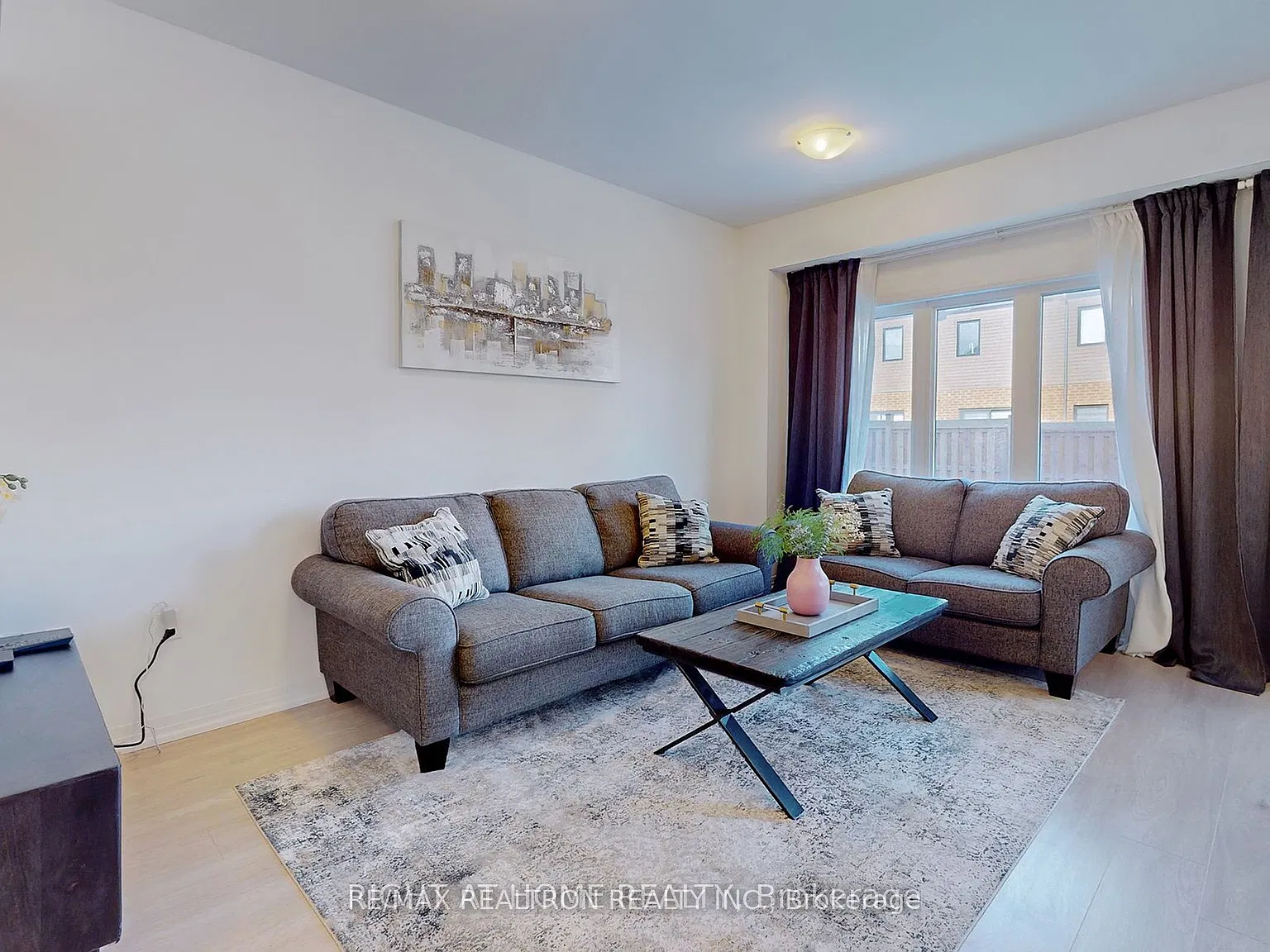3 bed, $2,700 — Photo 4
