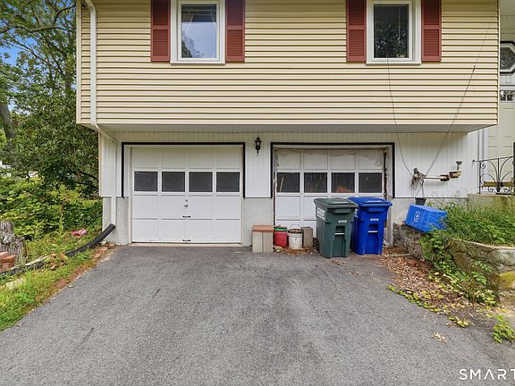 2nd image of 30 Ledgewood Drive