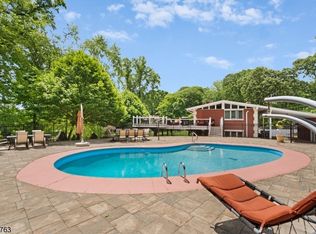 125 Old Wood Ln, Boonton Township, NJ 07005